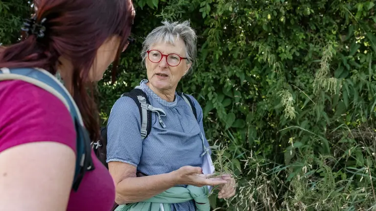 Andrea mit einer Kursteilnehmerin