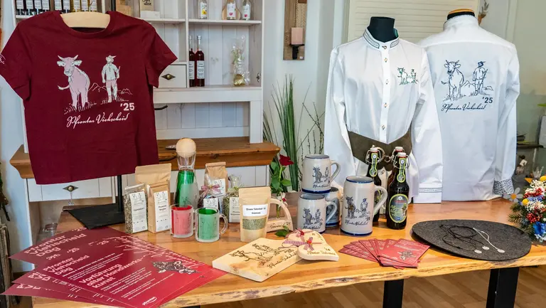 Verschiedene Proukte mit Viehscheid-Bezug