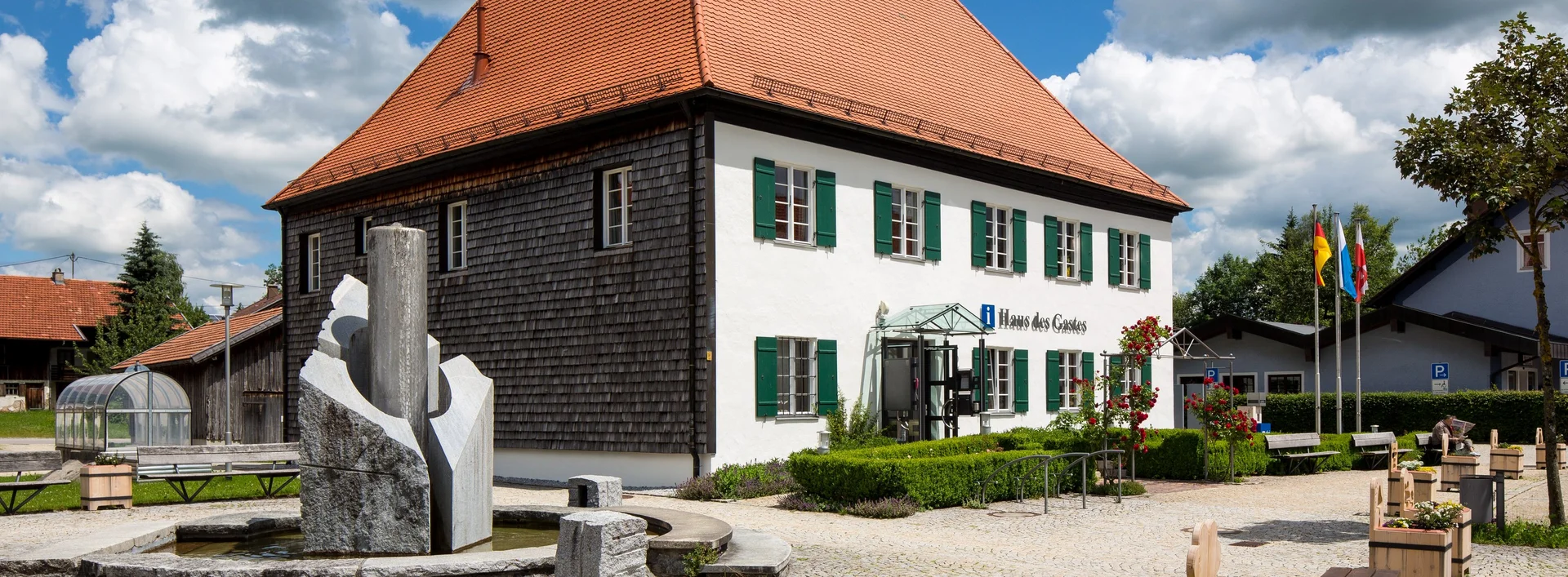 Gästeinformation im Haus des Gastes in Pfronten im Allgäu Gästeinformation im Haus des Gastes.