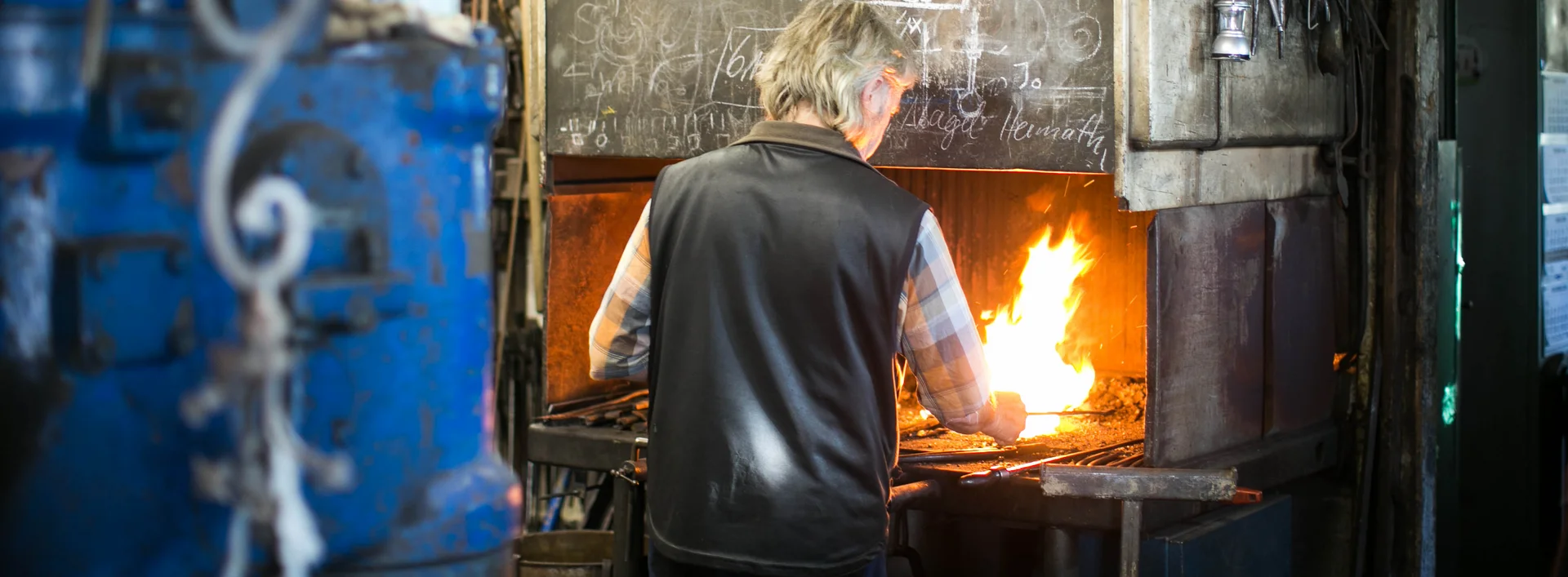 Schmied in Pfronten Ein Schmied bei der Arbeit in Pfronten.