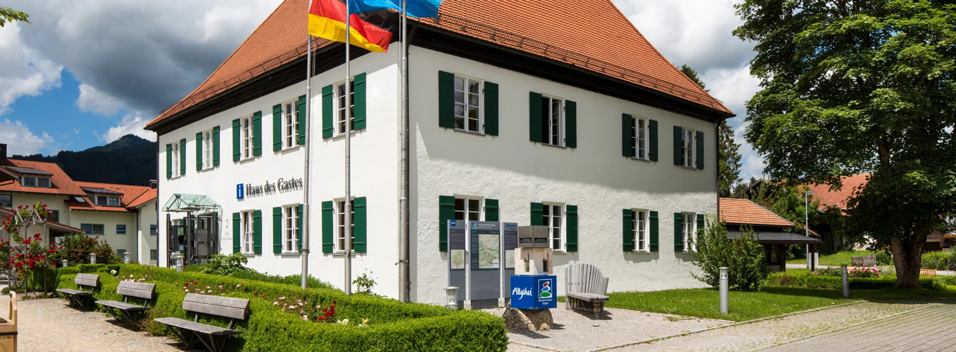 Haus des Gastes in Pfronten im Allgäu Die Gästeinformation in Pfronten-Ried.