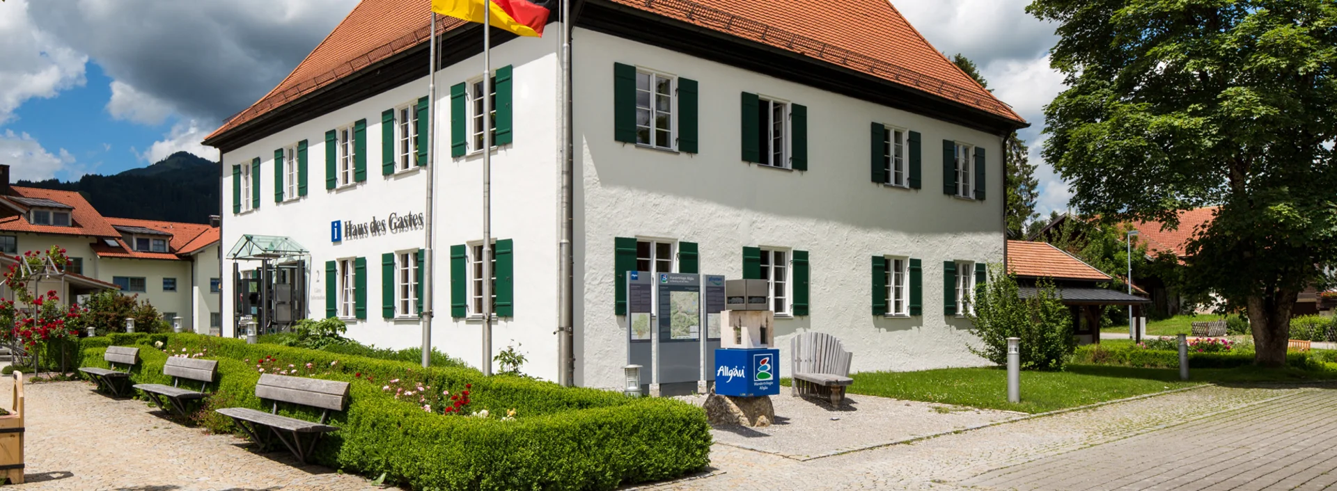 Haus des Gastes in Pfronten im Allgäu Die Gästeinformation in Pfronten-Ried.